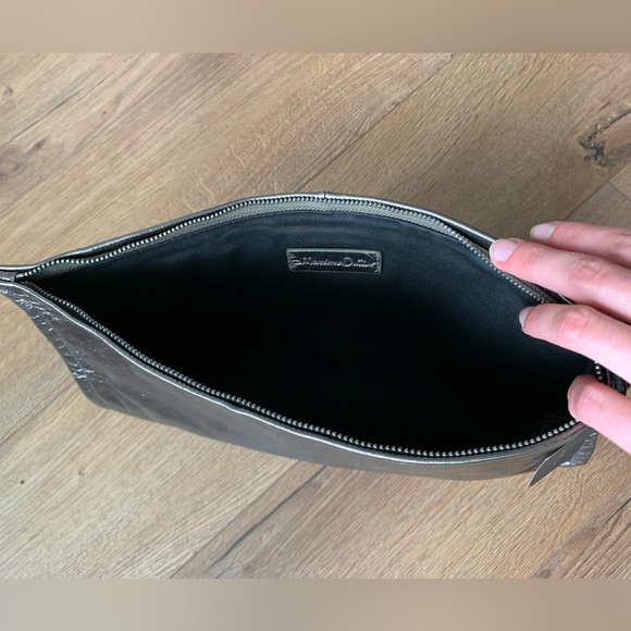 Massimo Dutti clutch - Picture 4 of 5